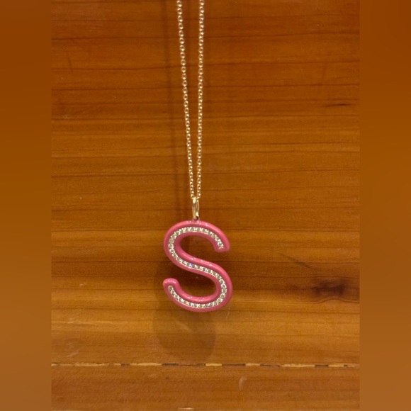 EUC Stephanie Gottlieb Barbie Pink Enamel & Diamond “S” Initial Necklace - Picture 5 of 13